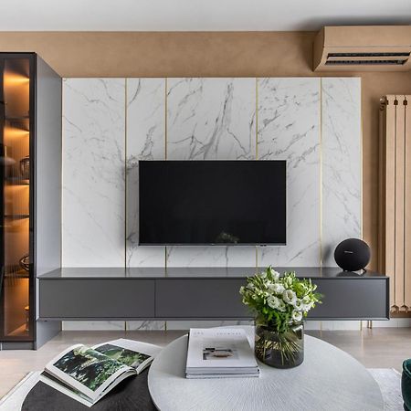 Urbanstay Suites - Prime Location Designer Suite Boekarest Buitenkant foto
